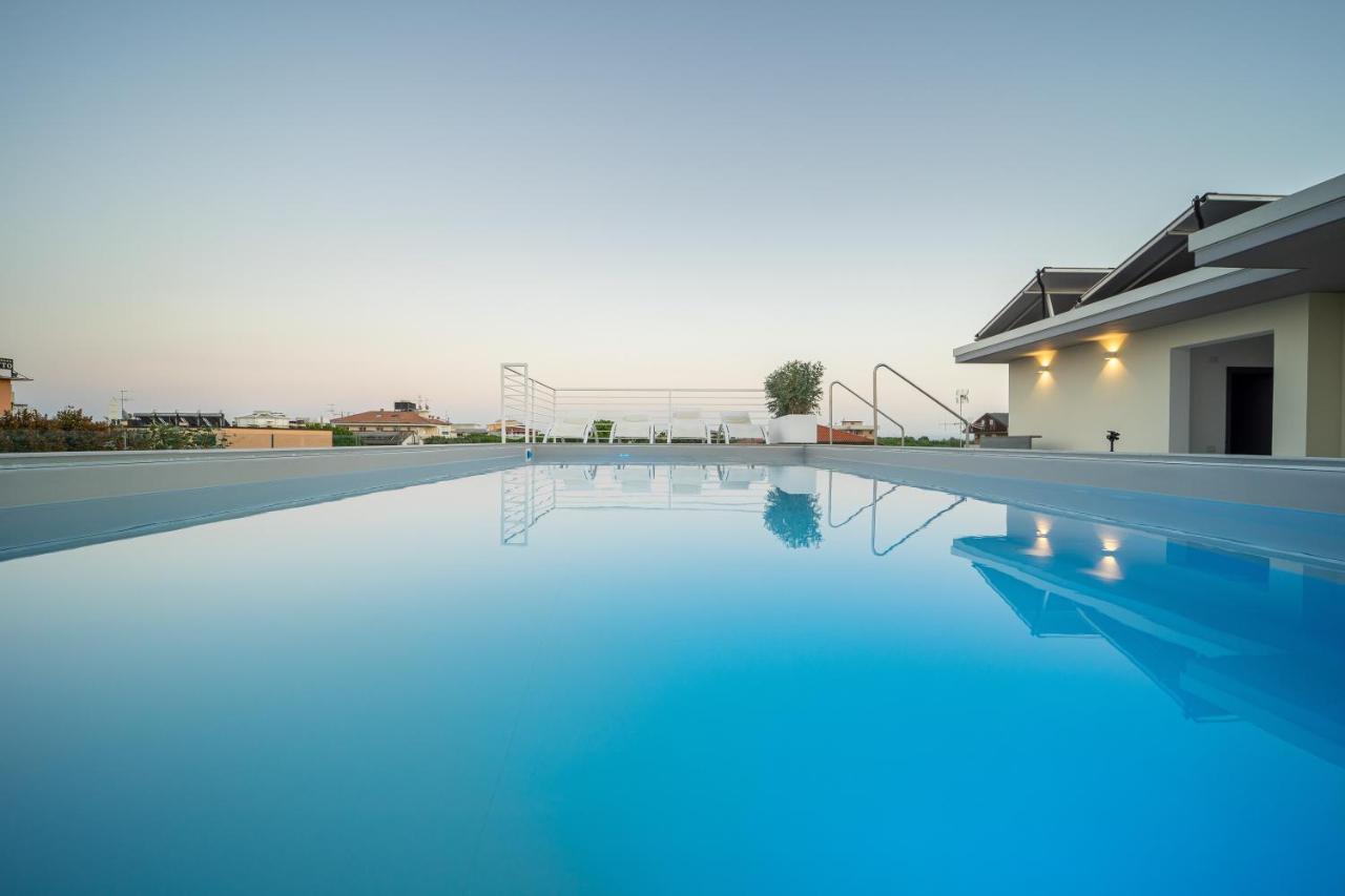 Hotel Abc Cervia Exterior photo