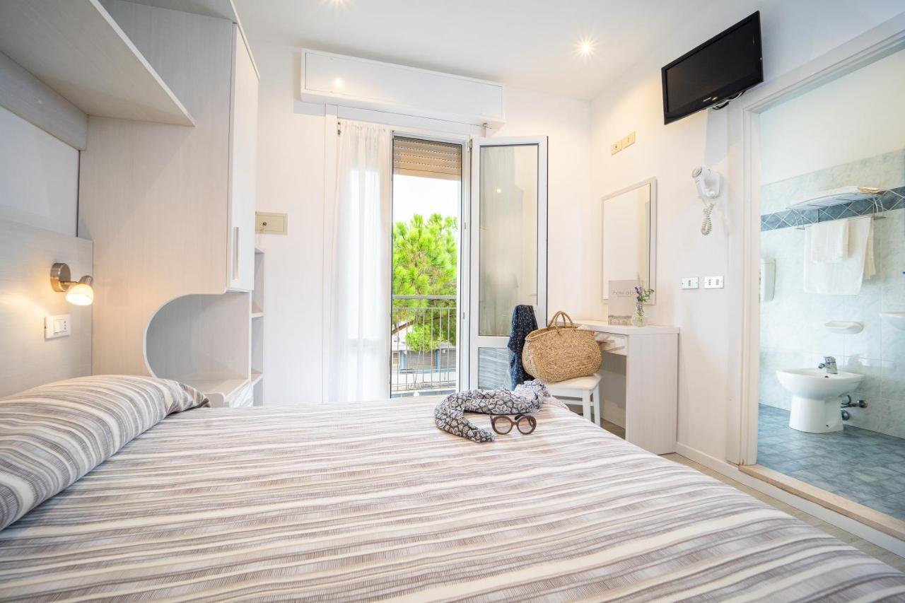 Hotel Abc Cervia Exterior photo
