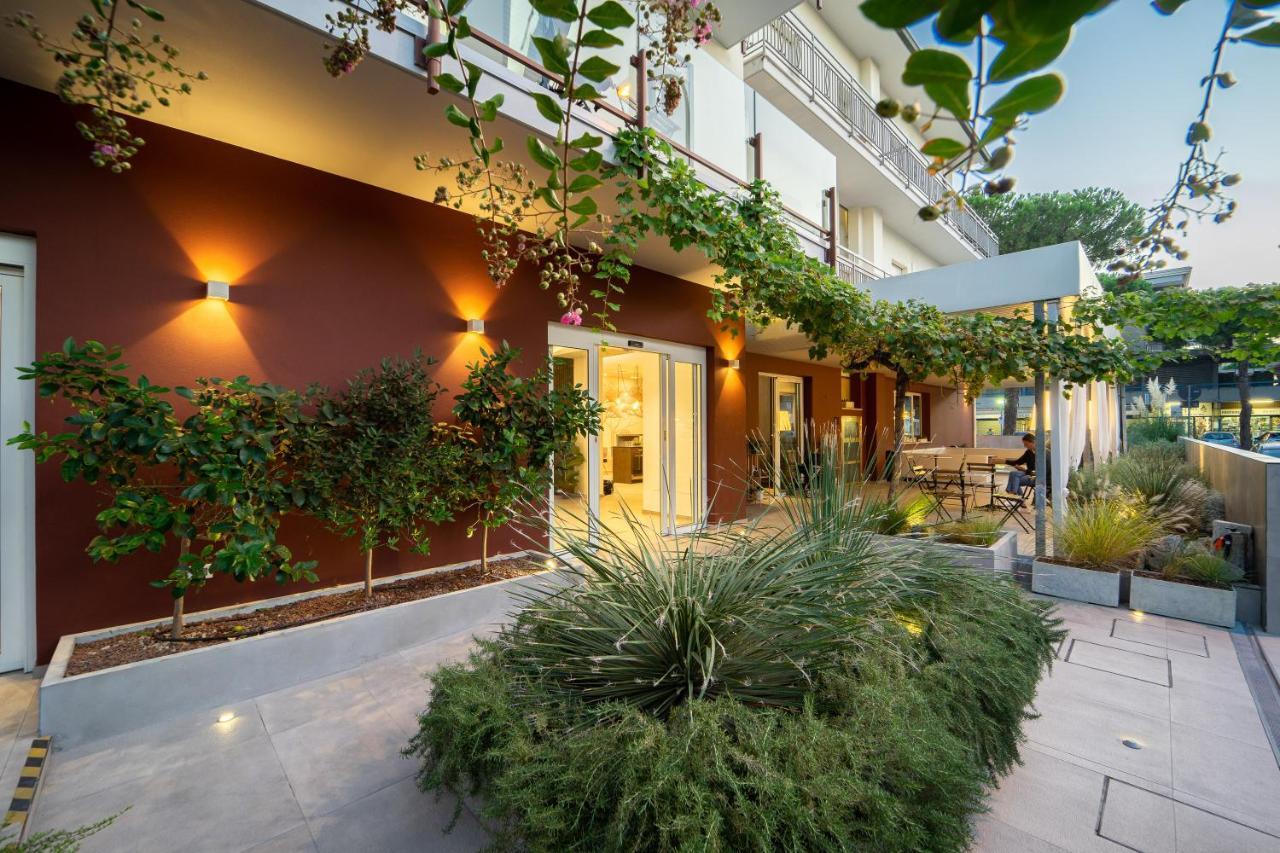 Hotel Abc Cervia Exterior photo